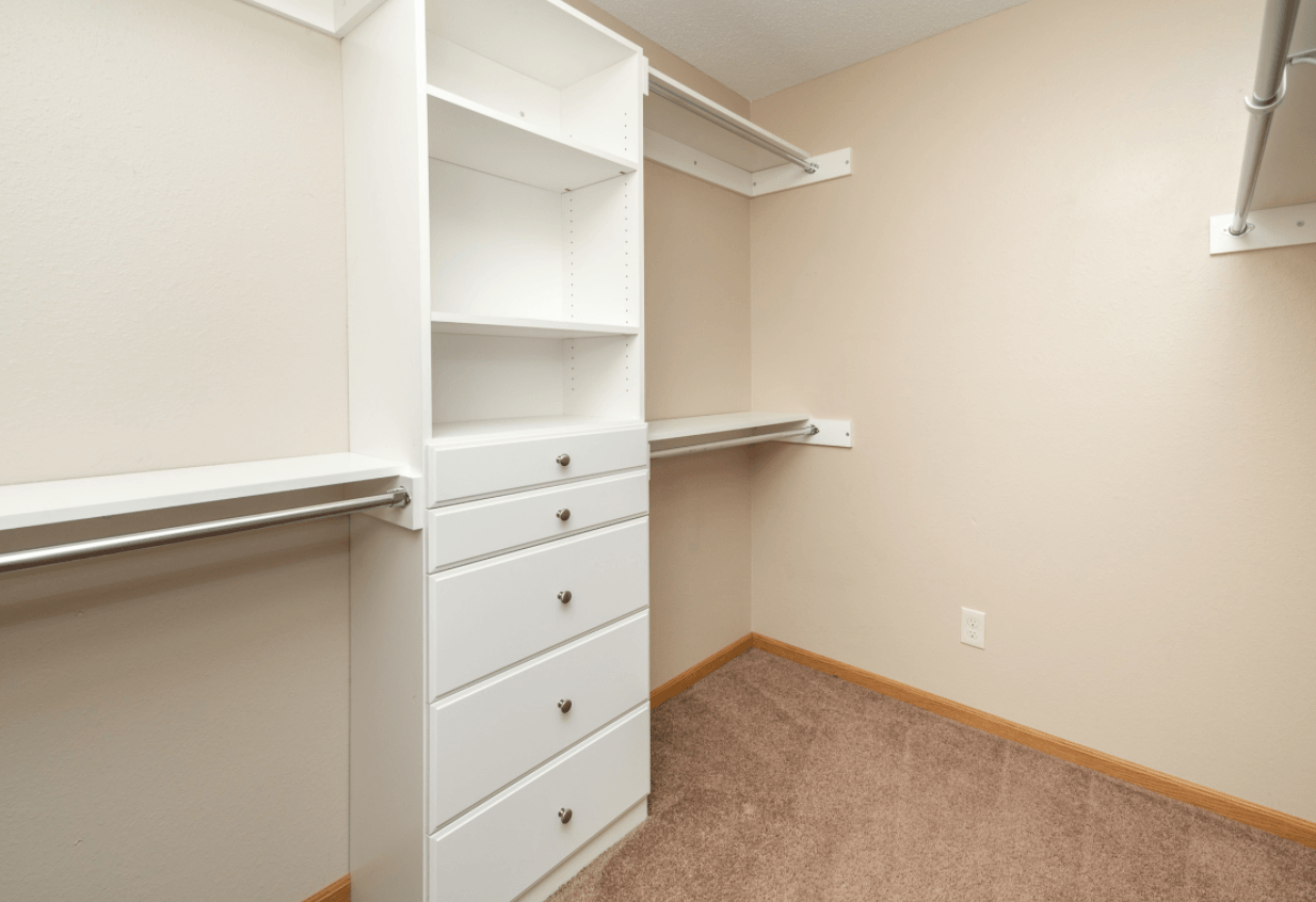 Pheasant Ridge Apartments - Photo 6 of 10