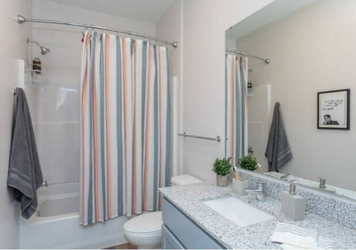 Paloma Raleigh - Photo 6 of 25