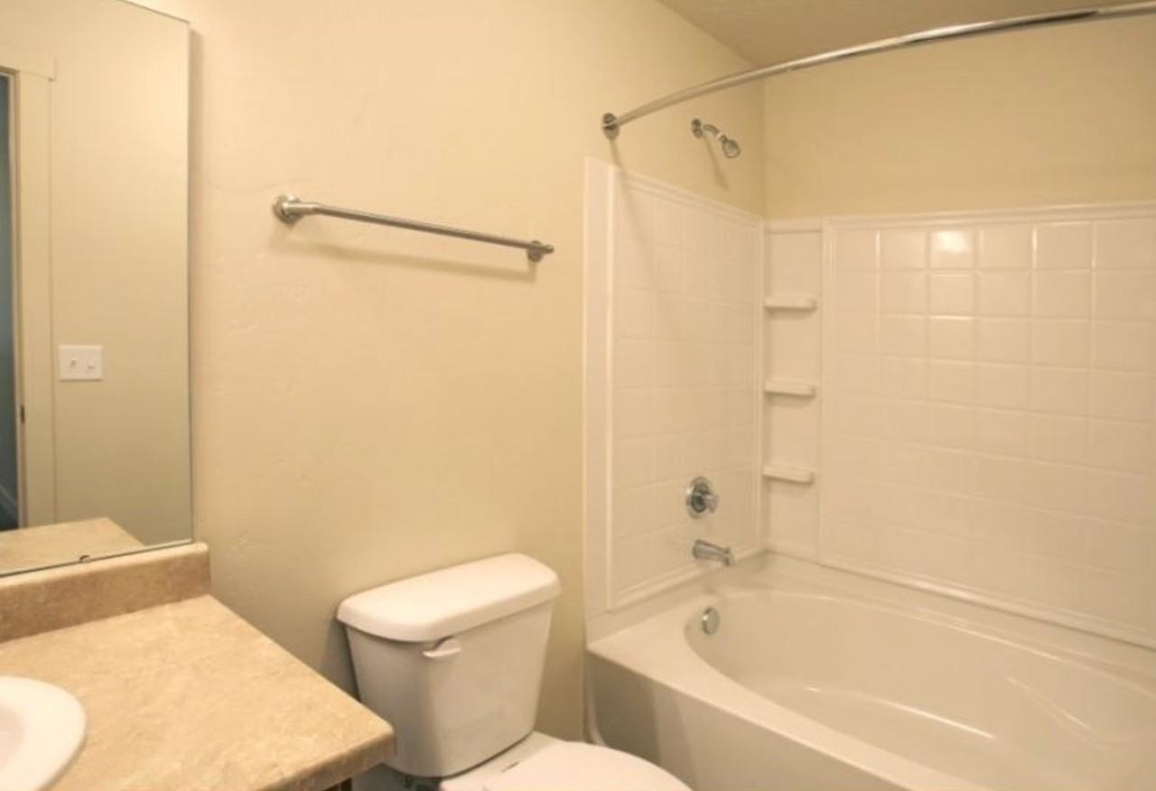 2550 South Main - Photo 5 of 32