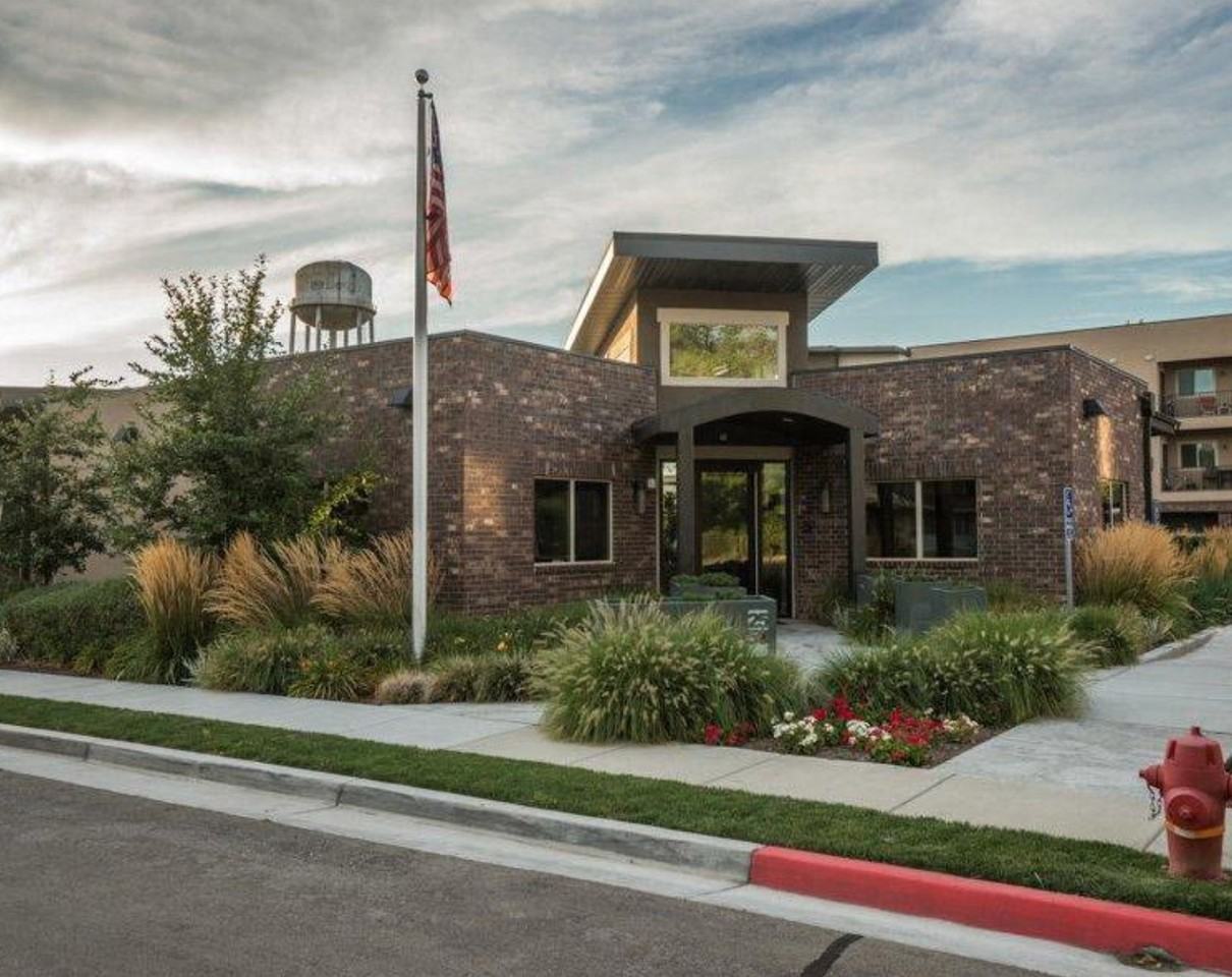 2550 South Main - Photo 7 of 32