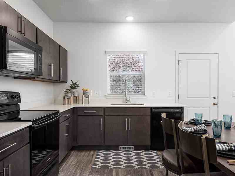 Diamond Ridge - Photo 3 of 43