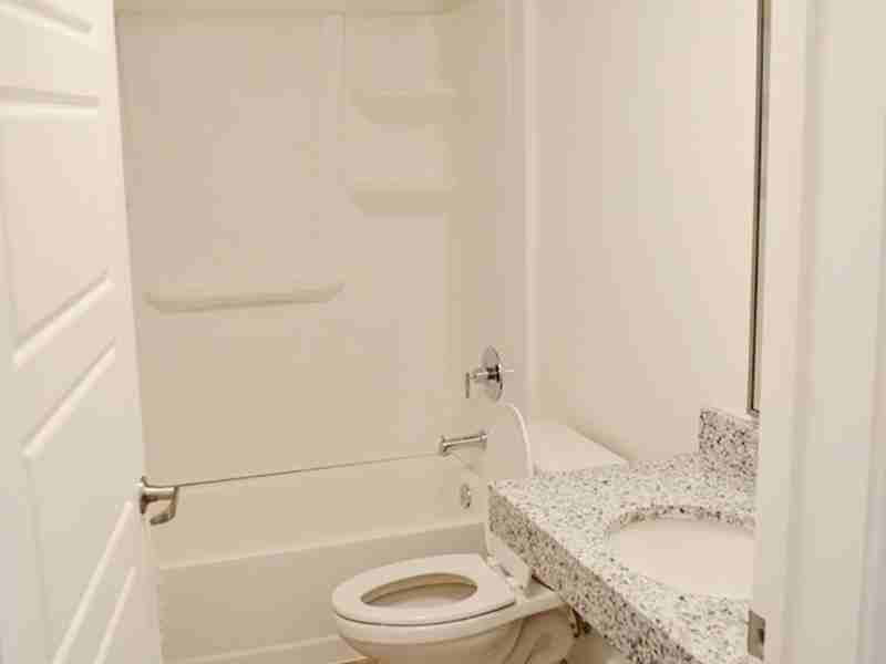 Studios On Gordon - Photo 4 of 8