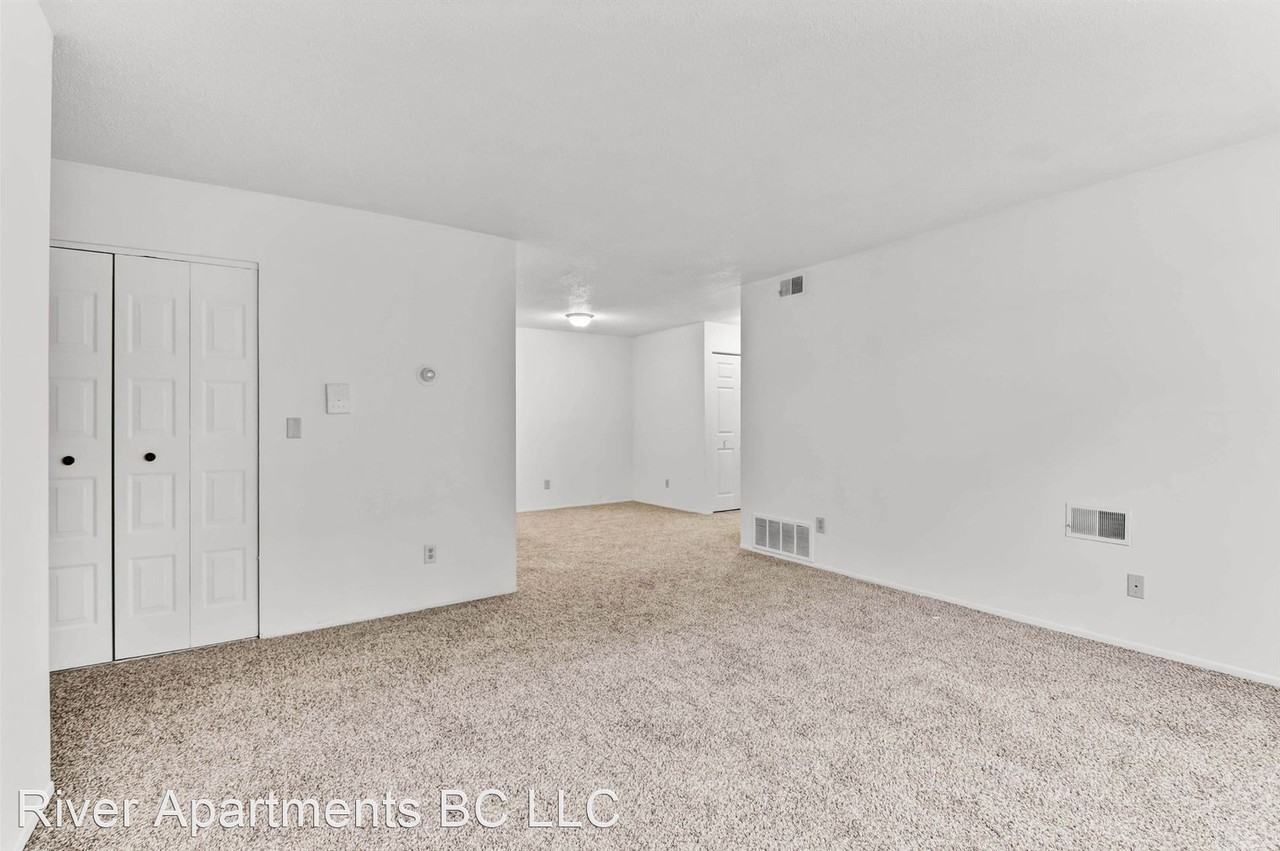 Fox Grove Apartments - Photo 3 of 32