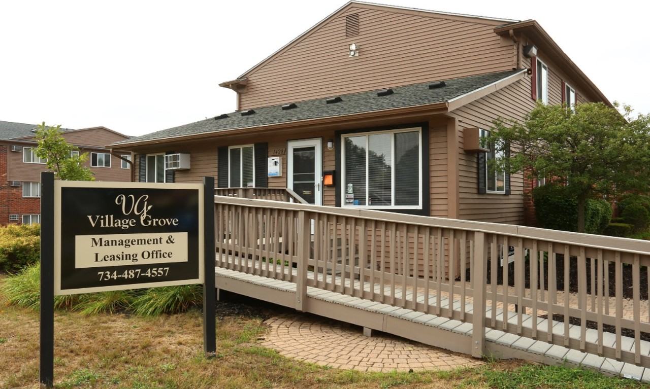 Village Grove - Photo 6 of 49