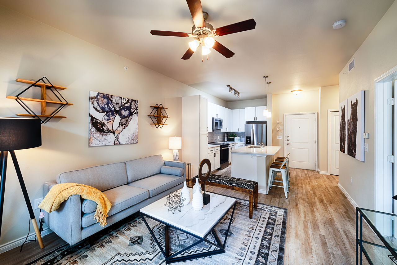 Southgate Apartments - Photo 4 of 29