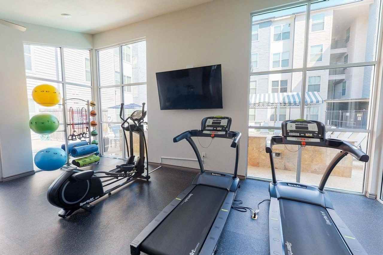 Cherry Street | Student Housing - Photo 3 of 19