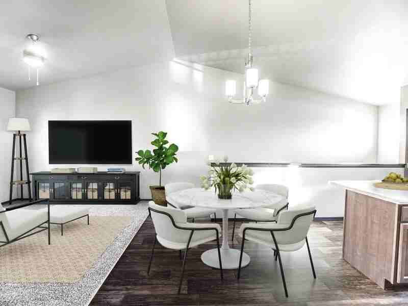 41st Street Commons - Photo 5 of 39