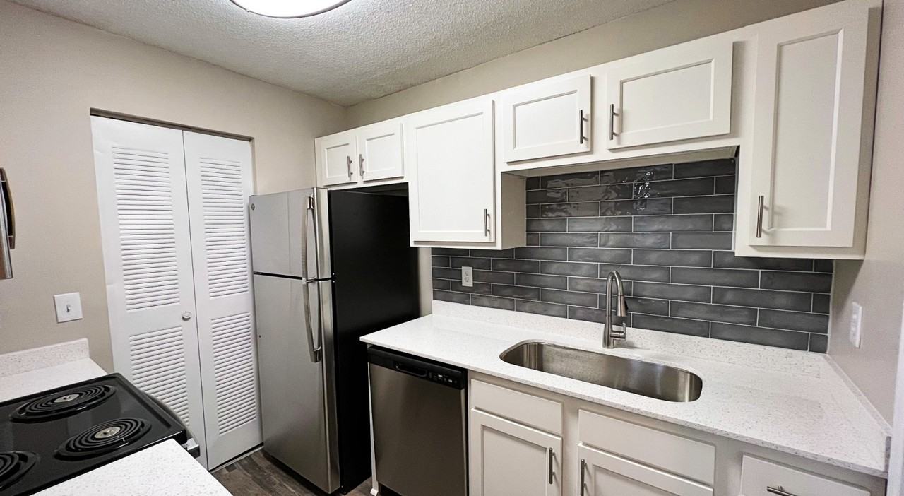 Hickory Knoll - Photo 6 of 13