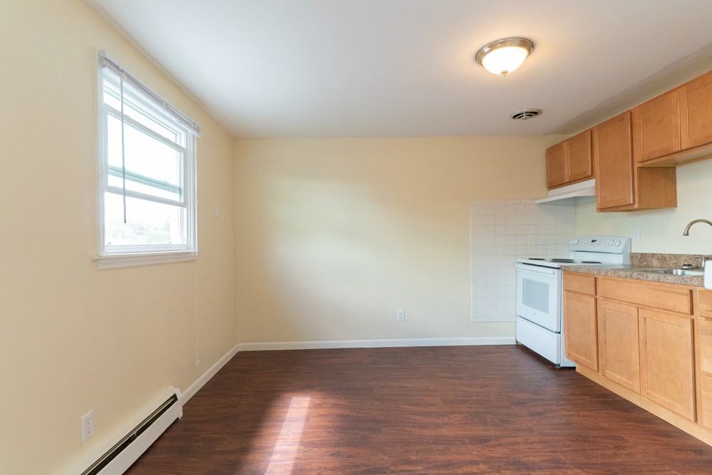 Parklane Apartments And Townhomes 208 N Main St, Syracuse, NY 13212