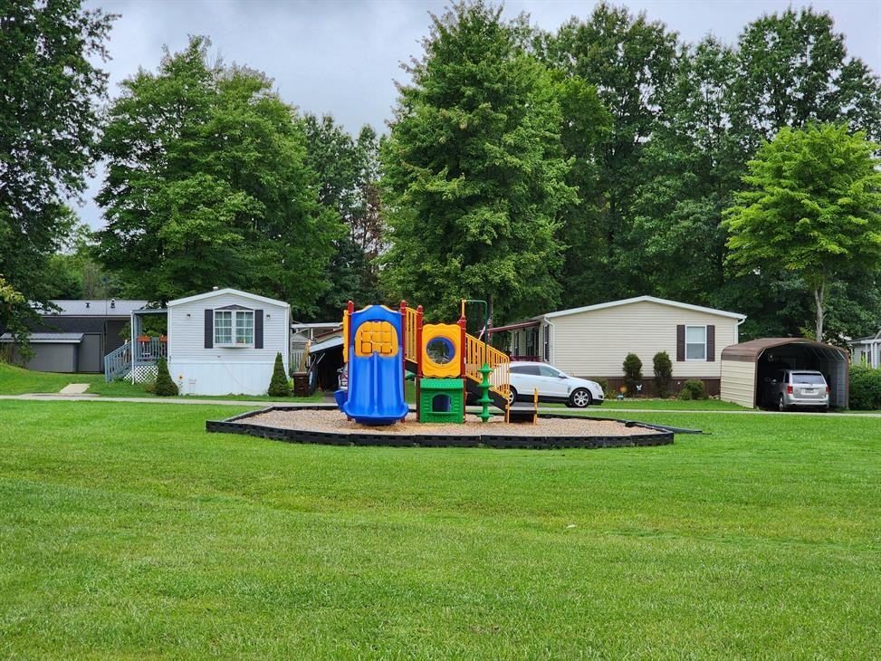 Forrest Brooke - Photo 4 of 23