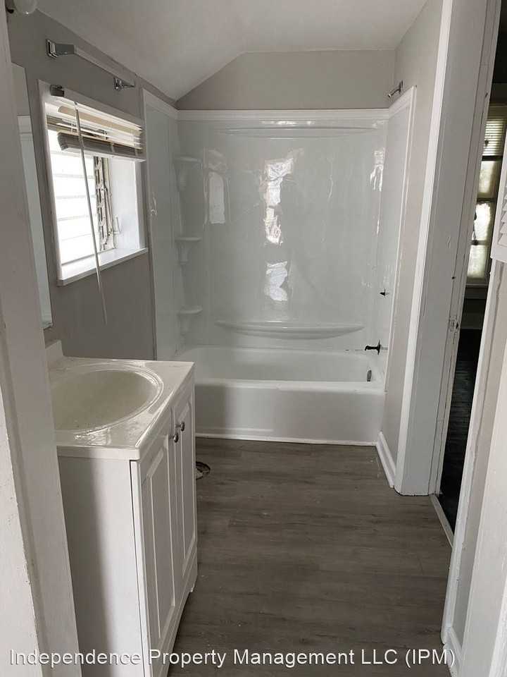 294 Cincinnati Ave - Photo 2 of 18