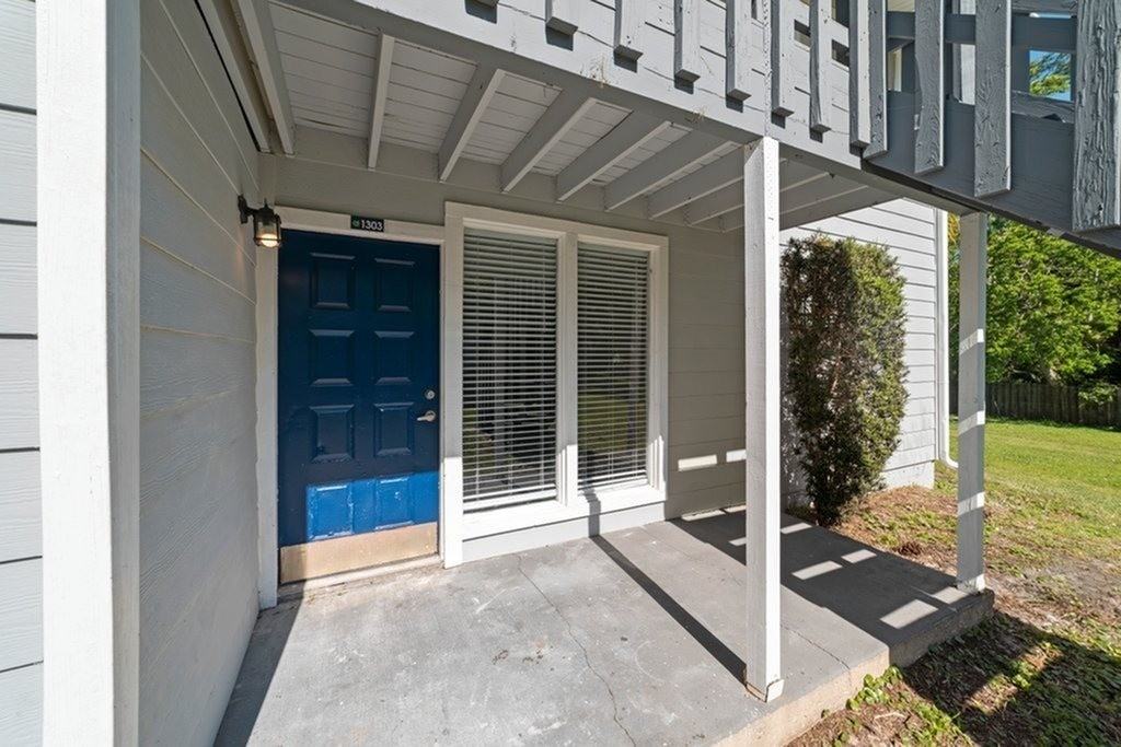 Magnolia Point - Photo 3 of 32