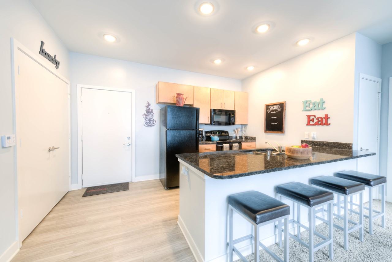 The Clubhouse Apartments 2330 Crittenden Dr, Louisville, KY 40217