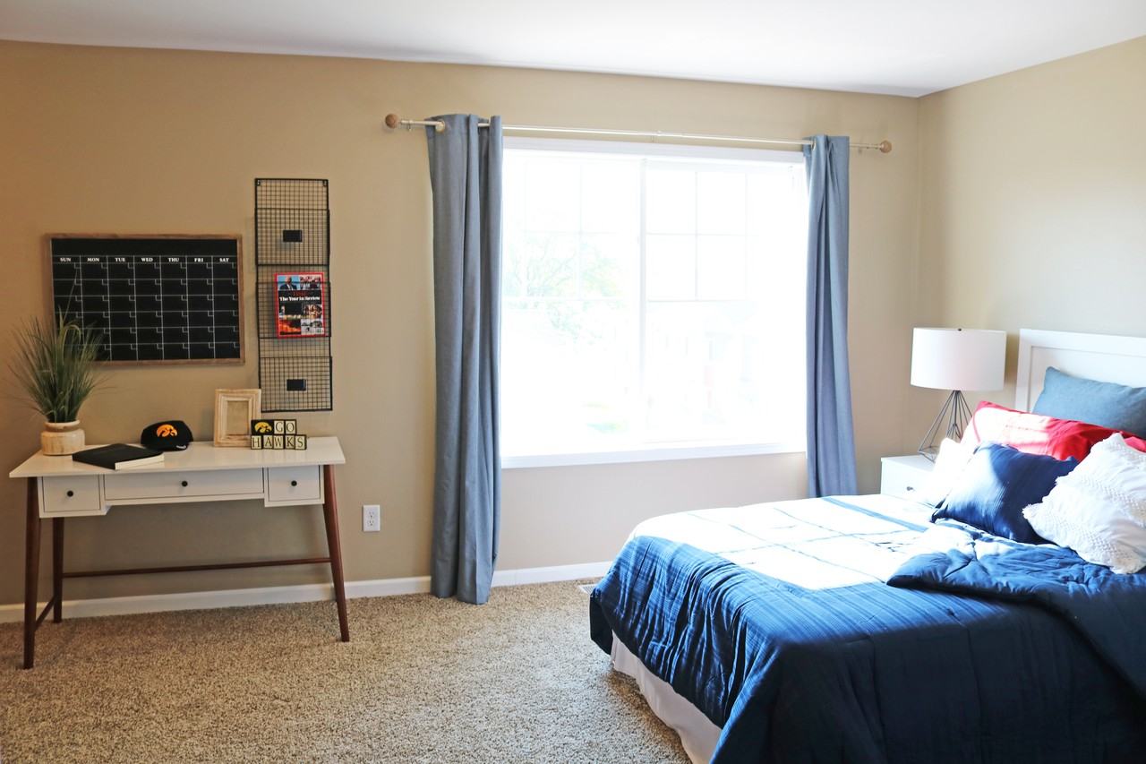 The Quarters Iowa City - Photo 5 of 50