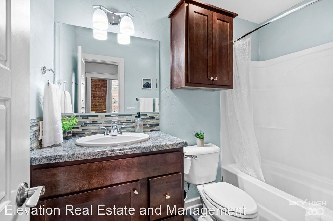 116 S Broadway St - Photo 2 of 22