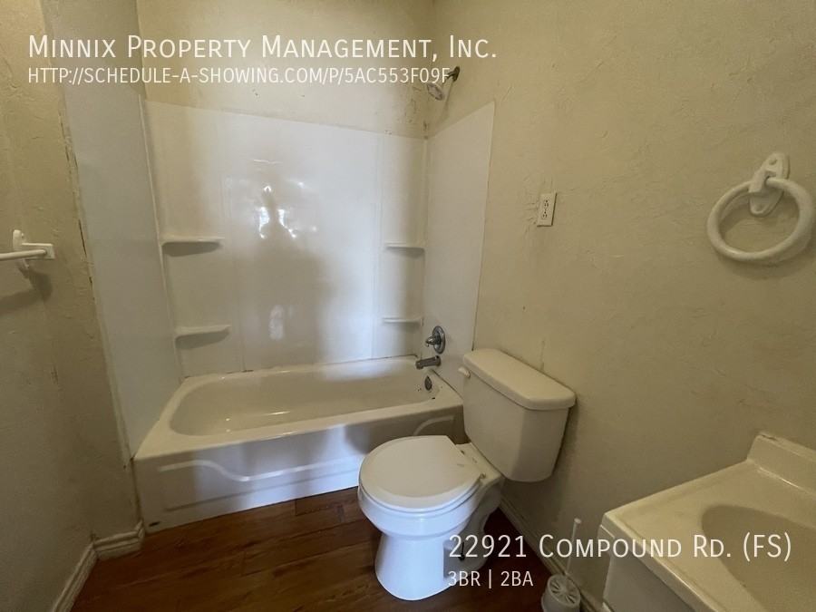 22921 Compound Rd - Photo 2 of 31