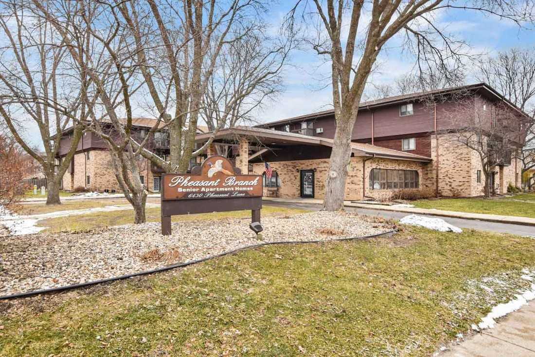 PHEASANT BRANCH SENIOR APARTMENTS (55 & Older) - Photo 5 of 19