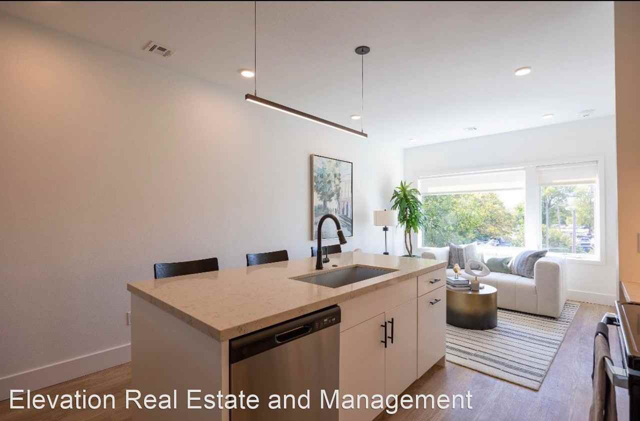 The Howard - Photo 3 of 22