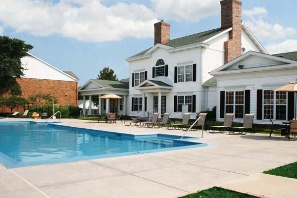 Oxford Hills - Photo 2 of 15