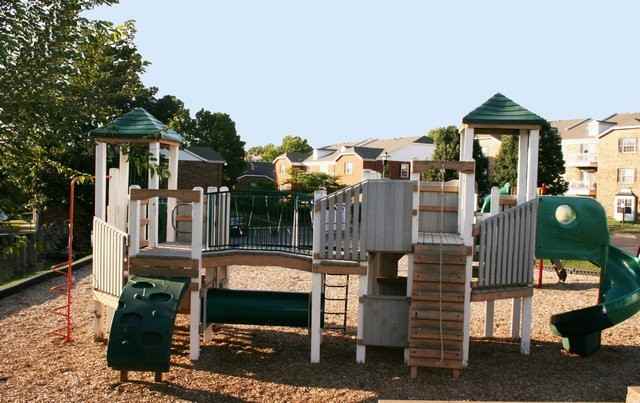 Oxford Hills - Photo 5 of 15