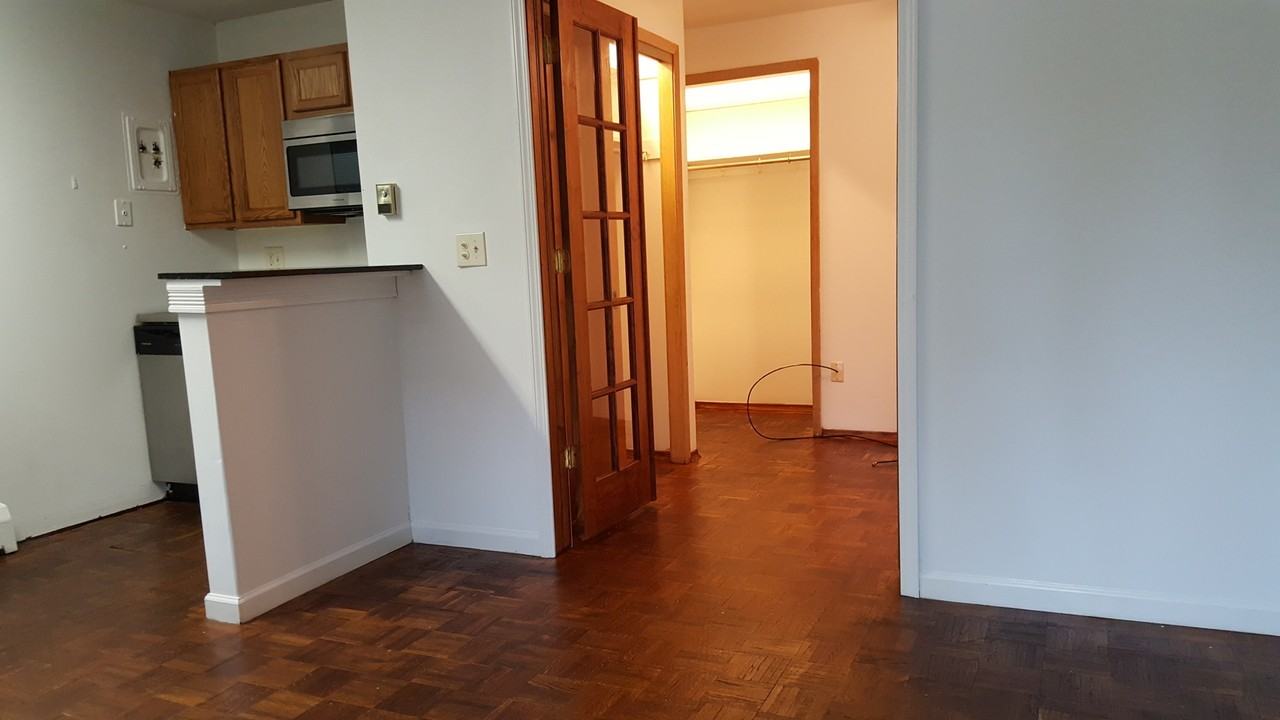 1433-1437 Highland St - Photo 3 of 50