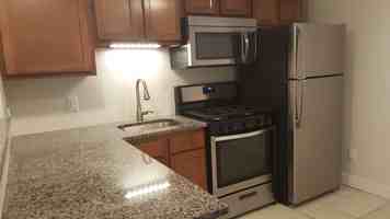 featured image of 1770 Summit St