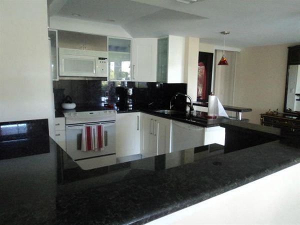 1640 Twelve Oaks Way #206 - Photo 2 of 6