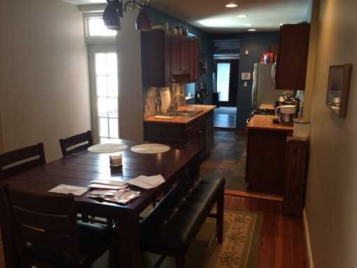 623 W 33rd St - Photo 3 of 10