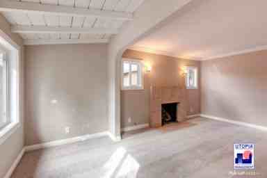 537 Fergus St - Photo 3 of 13