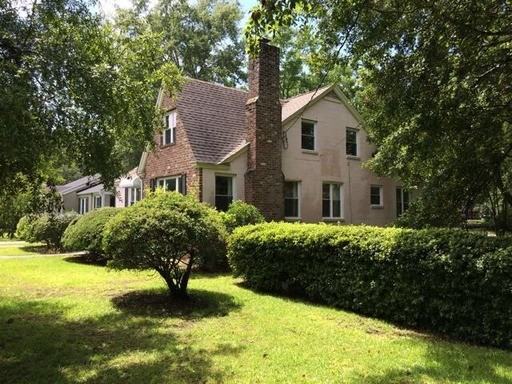 2 Riverdale Dr - Photo 2 of 19