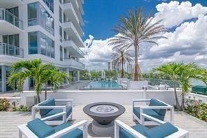 3489 Bayshore Blvd - Photo 3 of 8