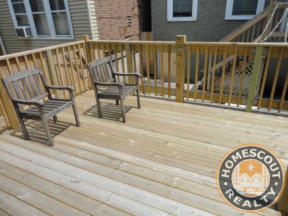 3347 North Kenmore - Photo 3 of 3