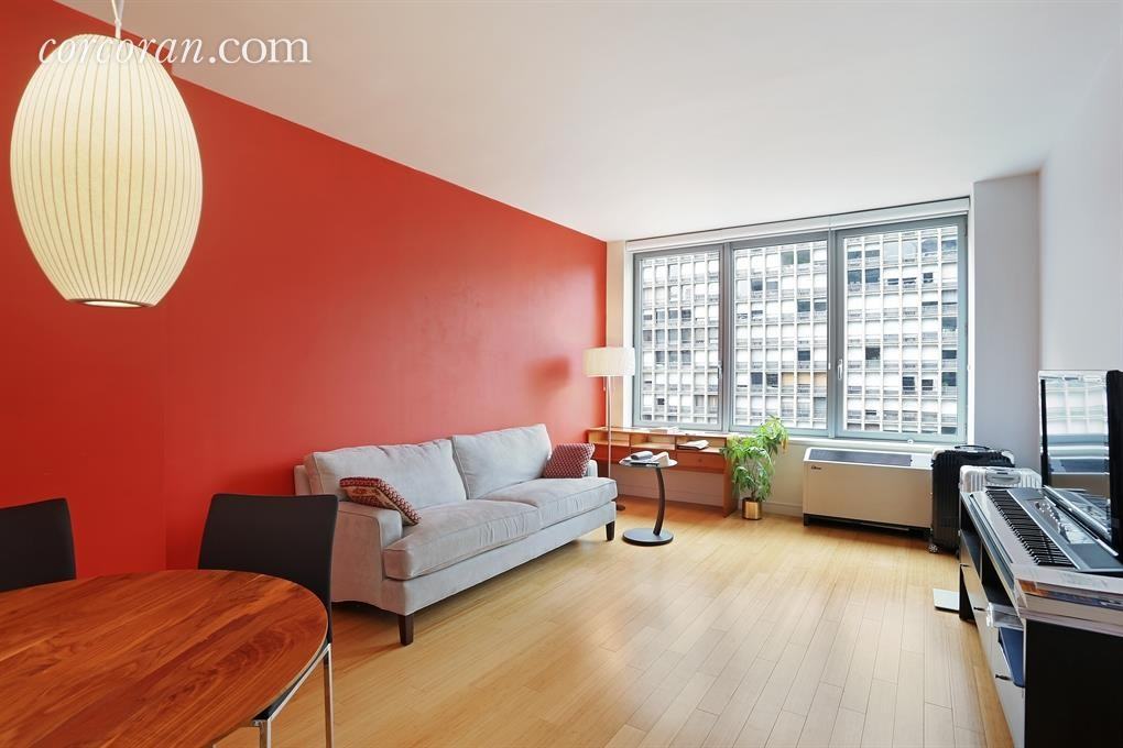 2nd Ave & East 33rd St