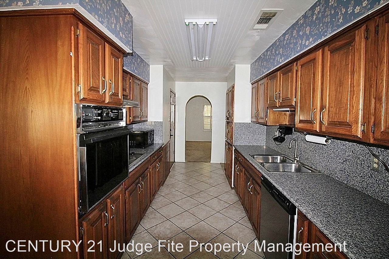 3206 Mccollum St - Photo 3 of 11