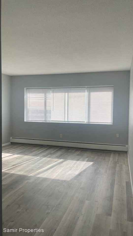 395 Luella Street N - Photo 3 of 6