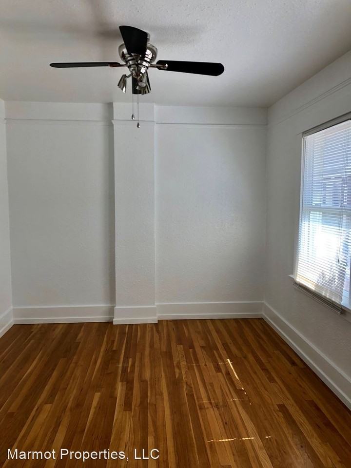 227/227.5 Moran Street - Photo 3 of 7