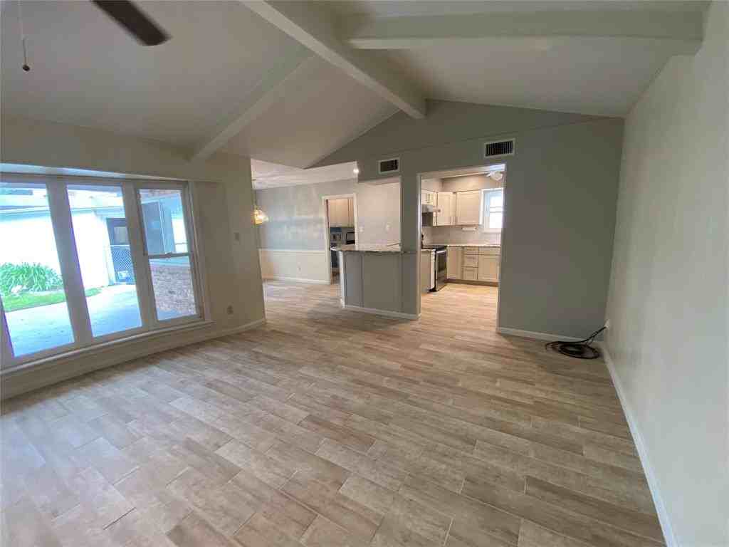 18230 Barbuda Ln - Photo 3 of 49