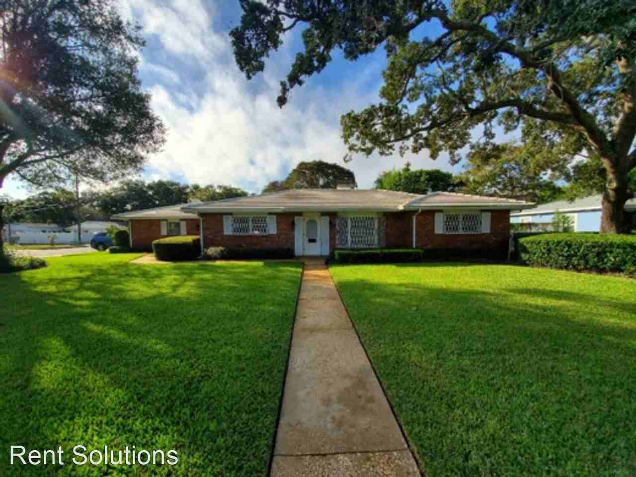 4600 9th Ave N - Photo 2 of 37