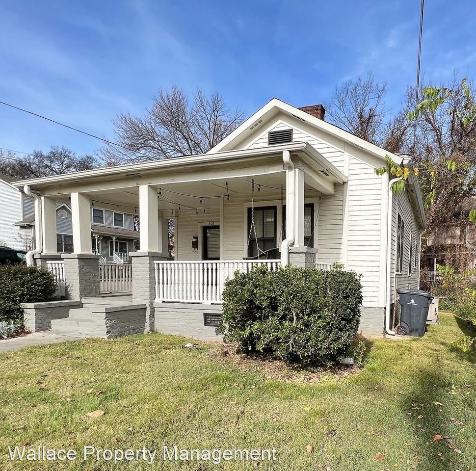 601 Gill Ave - Photo 3 of 16