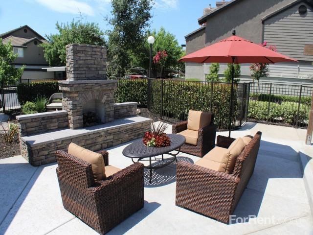 Sonterra - Photo 3 of 33