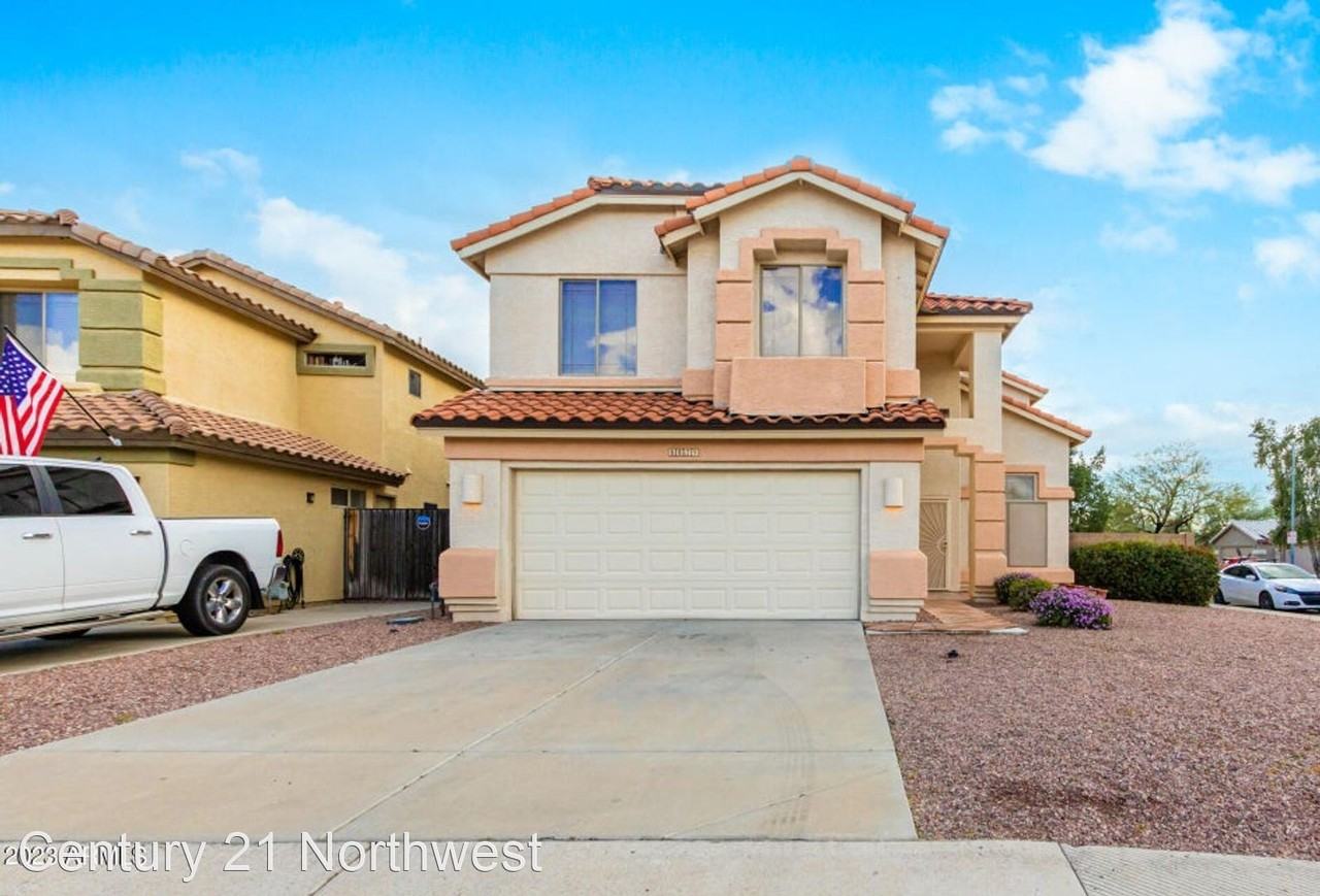 8829 W Quail Ave - Photo 3 of 44