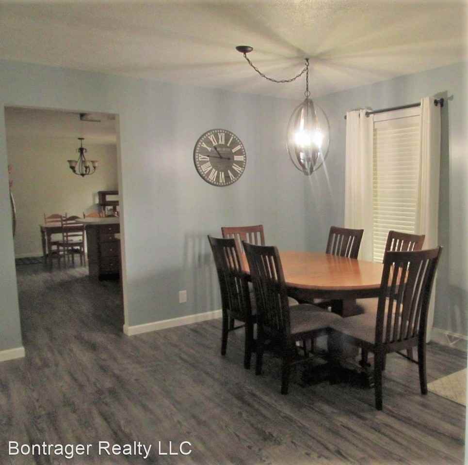 1003 Claire Ln - Photo 3 of 14