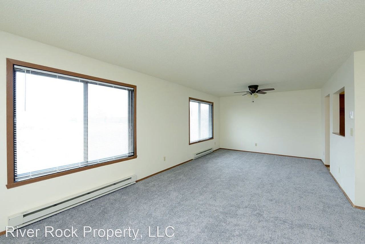 4866 10th Ave S - Photo 3 of 7