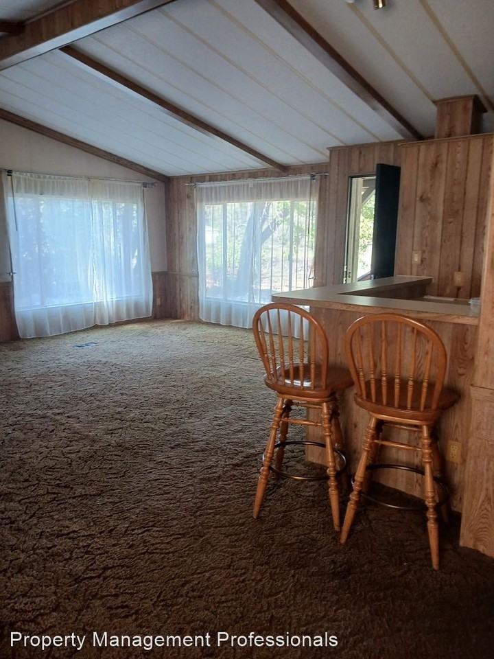 243 Turtle Ln - Photo 2 of 6