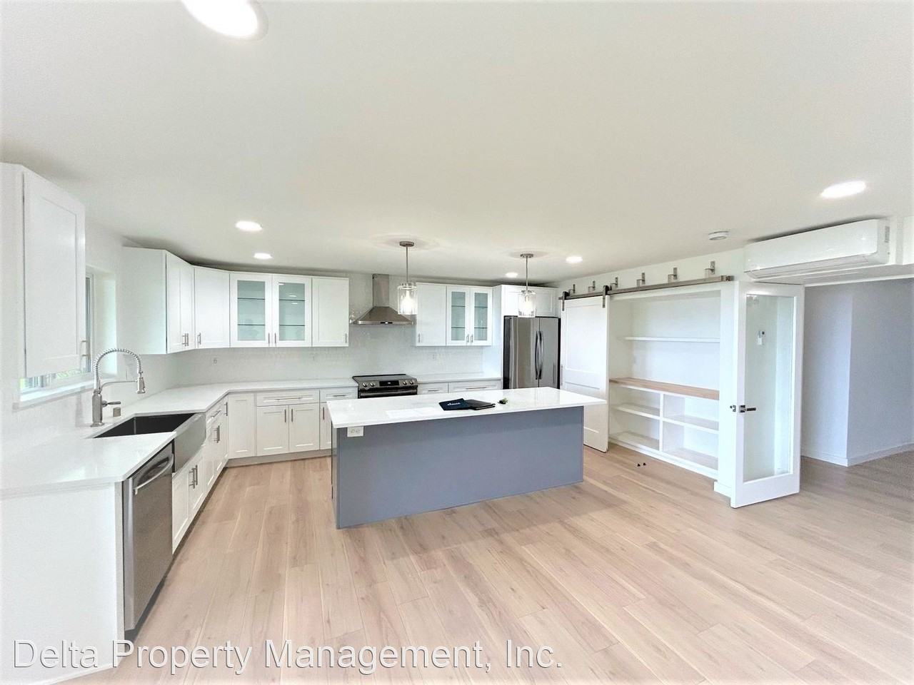 3322 52nd Pl Sw #B - Photo 2 of 24