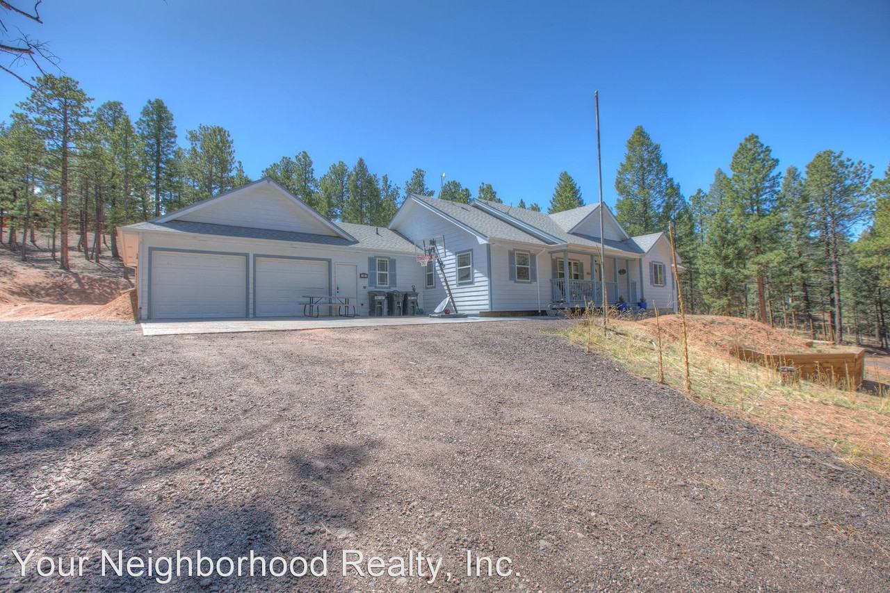 16 Spruce Cir - Photo 3 of 26