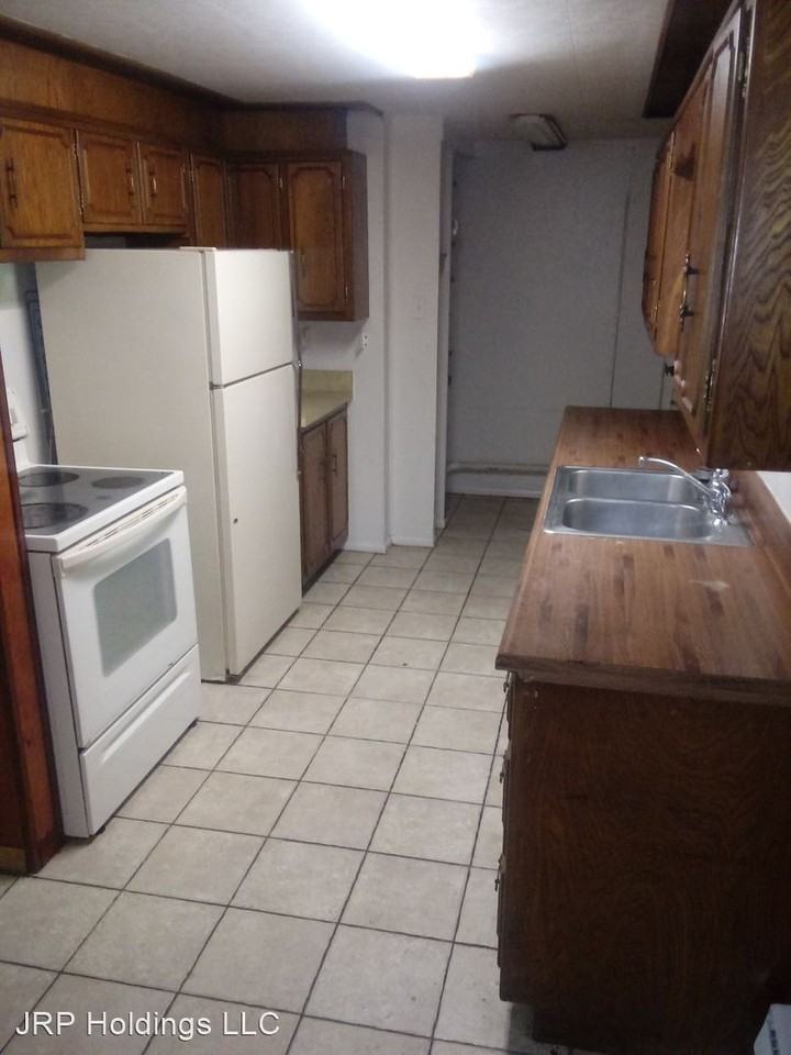 2615 Corvalis Ave - Photo 3 of 6