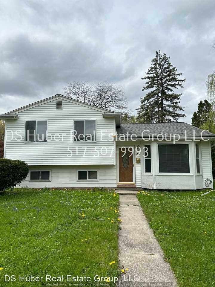 4200 Brighton Dr - Photo 2 of 14