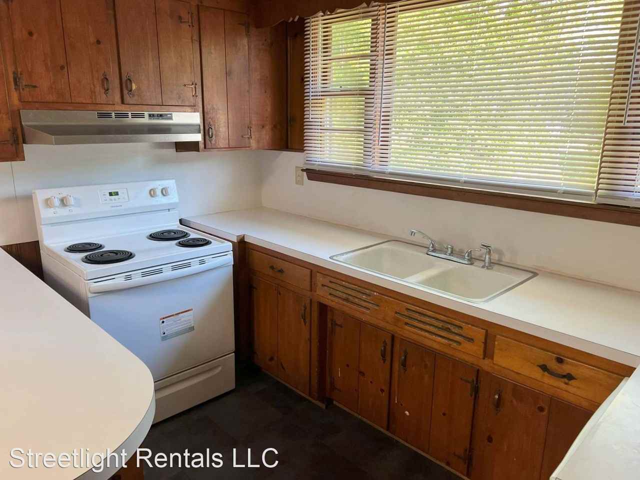 607 Sherrie Ln - Photo 2 of 26