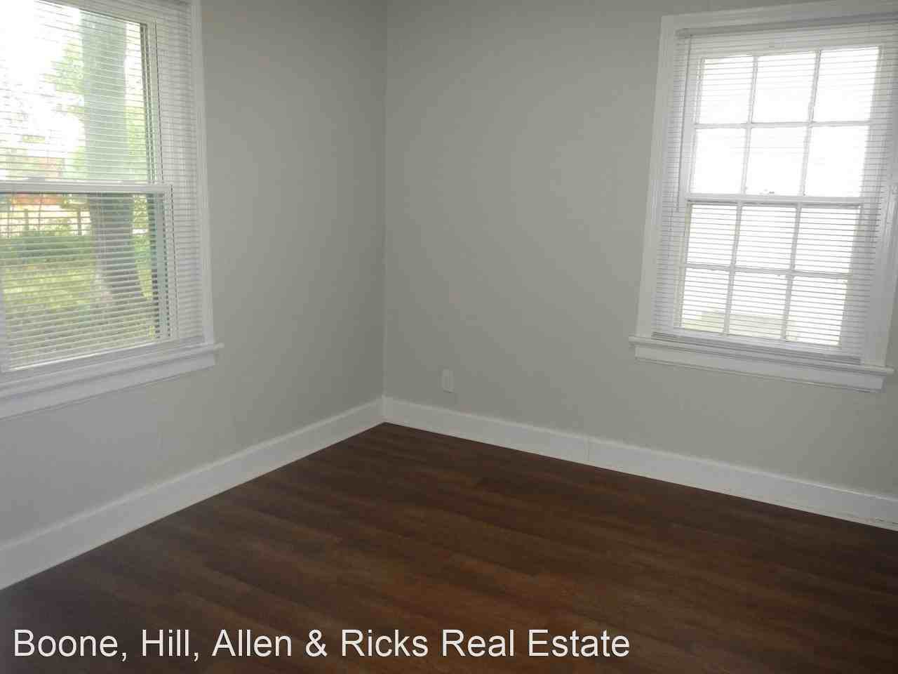 809 Walnut St - Photo 2 of 7
